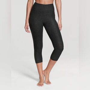 Victoria's Secret Dark Grey Cropped Leggings - New - Size XXL